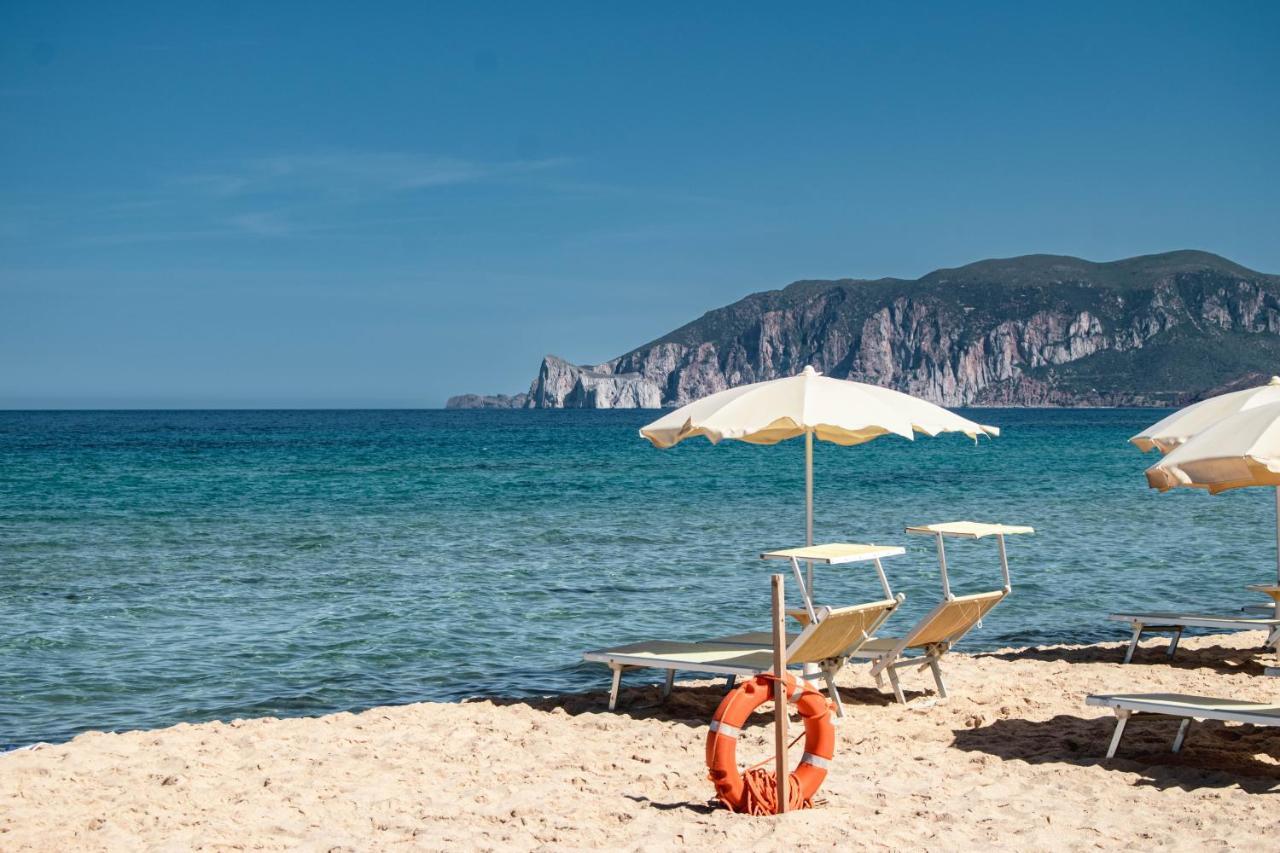 Casa Vacanze "Villa Severina" Iun R6166 R6692 Carbonia Eksteriør bilde