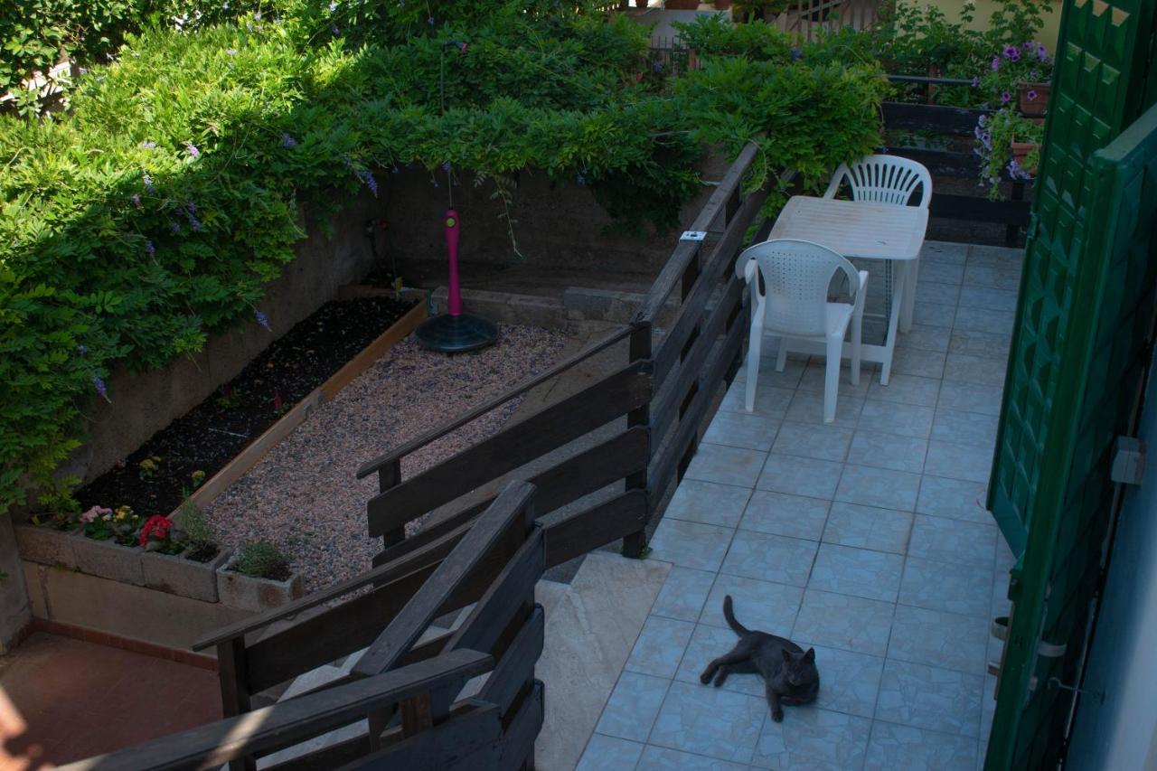 Casa Vacanze "Villa Severina" Iun R6166 R6692 Carbonia Eksteriør bilde