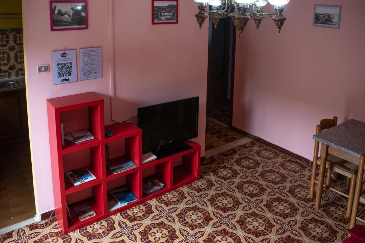 Casa Vacanze "Villa Severina" Iun R6166 R6692 Carbonia Eksteriør bilde