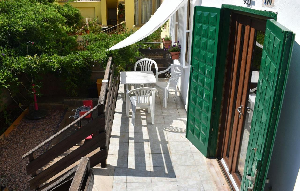 Casa Vacanze "Villa Severina" Iun R6166 R6692 Carbonia Eksteriør bilde