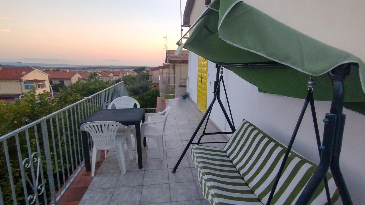 Casa Vacanze "Villa Severina" Iun R6166 R6692 Carbonia Eksteriør bilde